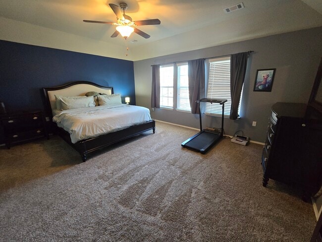 Master bedroom - 10116 Deer Chase Trl House