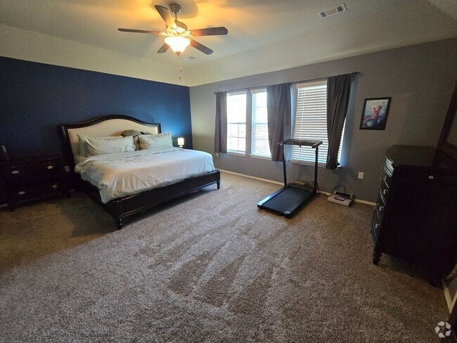 Building Photo - 10116 Deer Chase Trl Rental