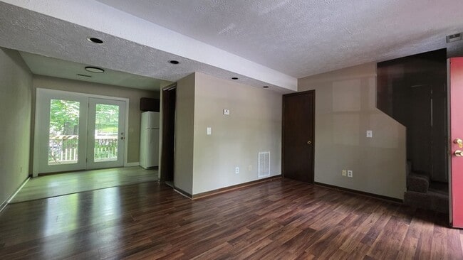 Photo - Townhouse in Smoketree Apartments