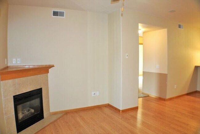 Photo - $1,225 | 2 Bedroom, 2 Bathroom Condo | Pet Negotiable | Sublease* | Available for June 1st, 2026 ...