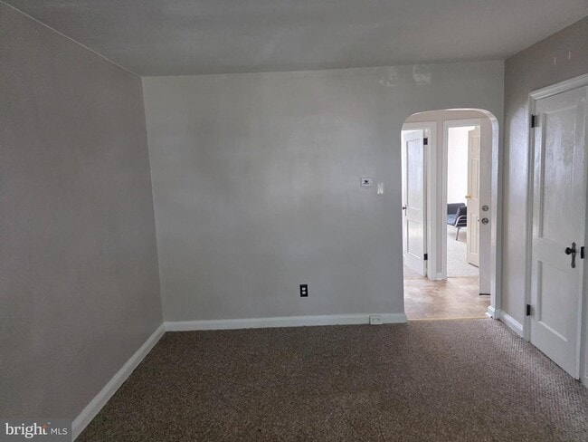 Photo - 854 Windermere Ave