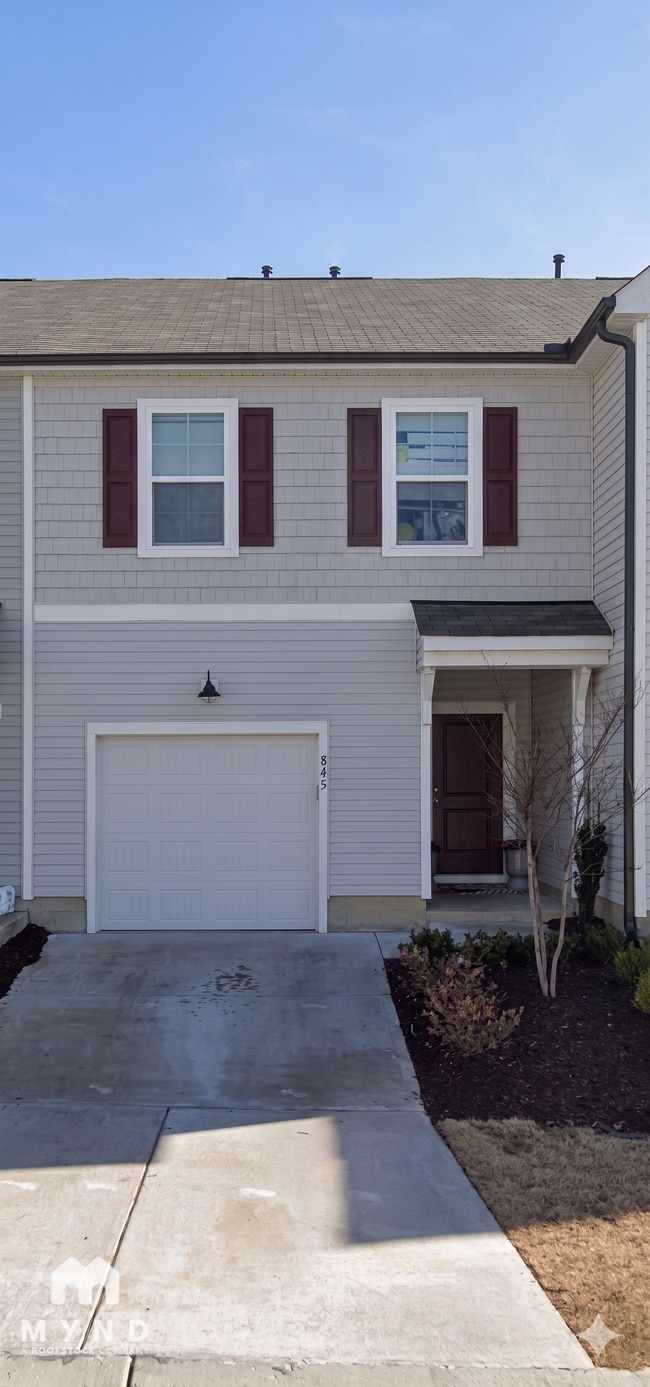 Building Photo - 845 Falls Grove Trl