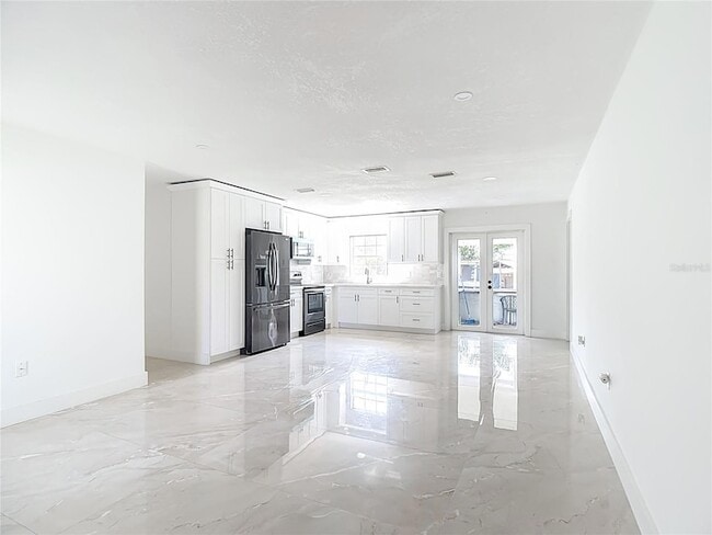 Photo - 201 Valencia Dr