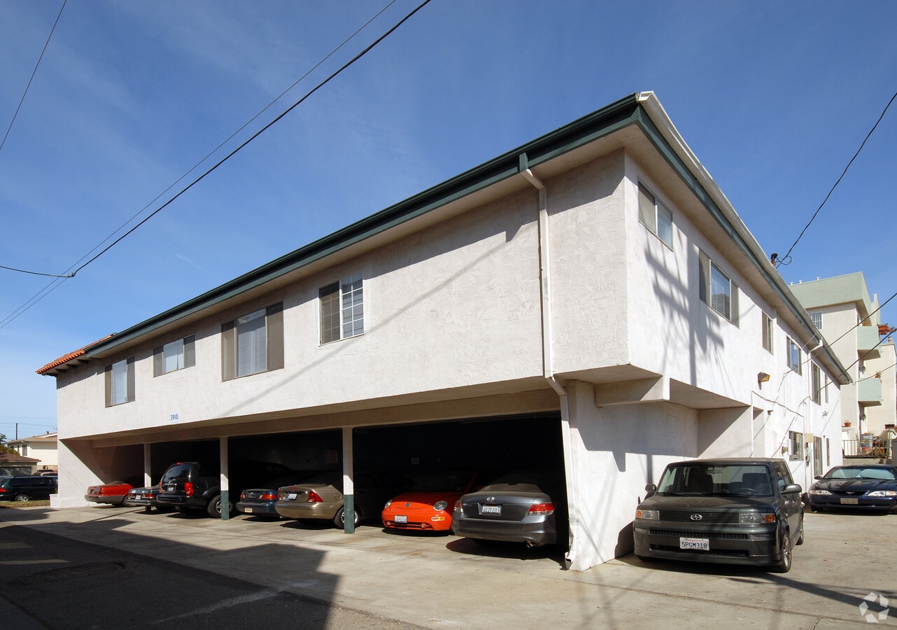 Photo - 3910 Beethoven St