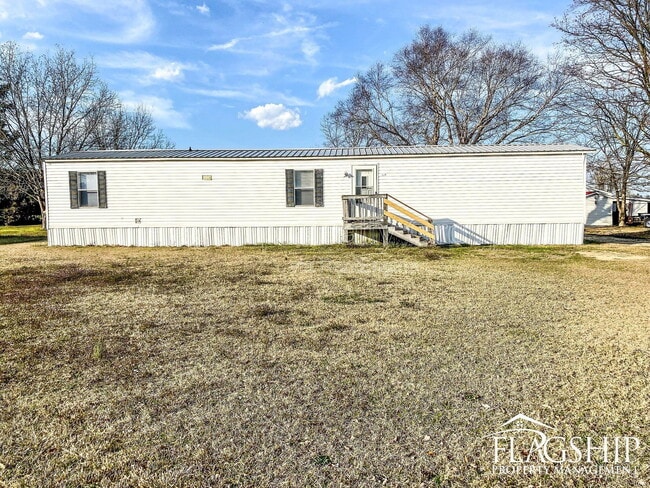 Building Photo - 126 Radford Dr