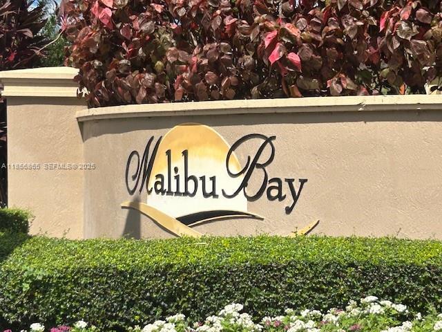 Building Photo - 925 NE 34th Ave Unit 204