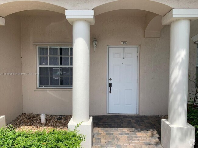 Building Photo - 5630 NW 114th Path Rental