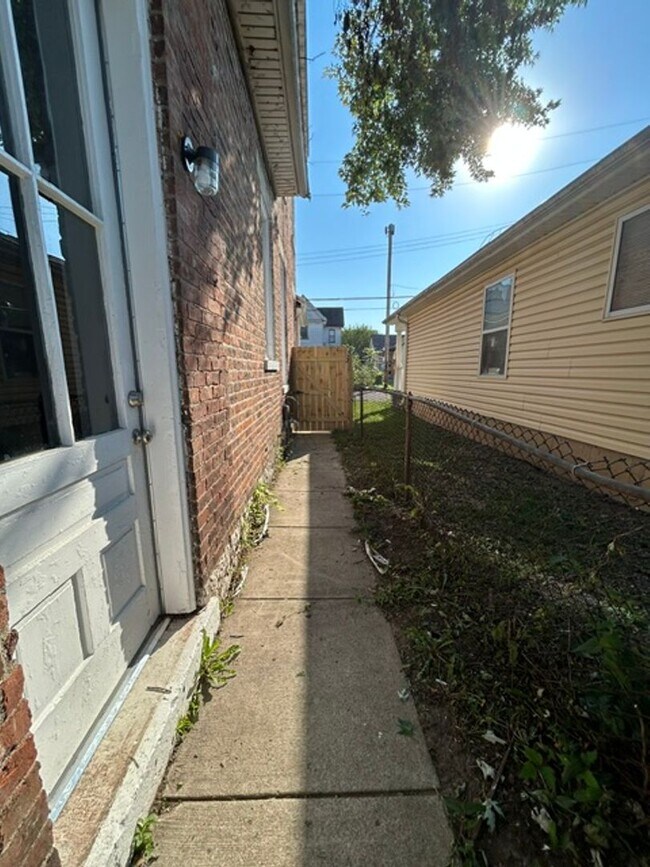 Photo - 19-21 S. Van Lear St. Unit 21