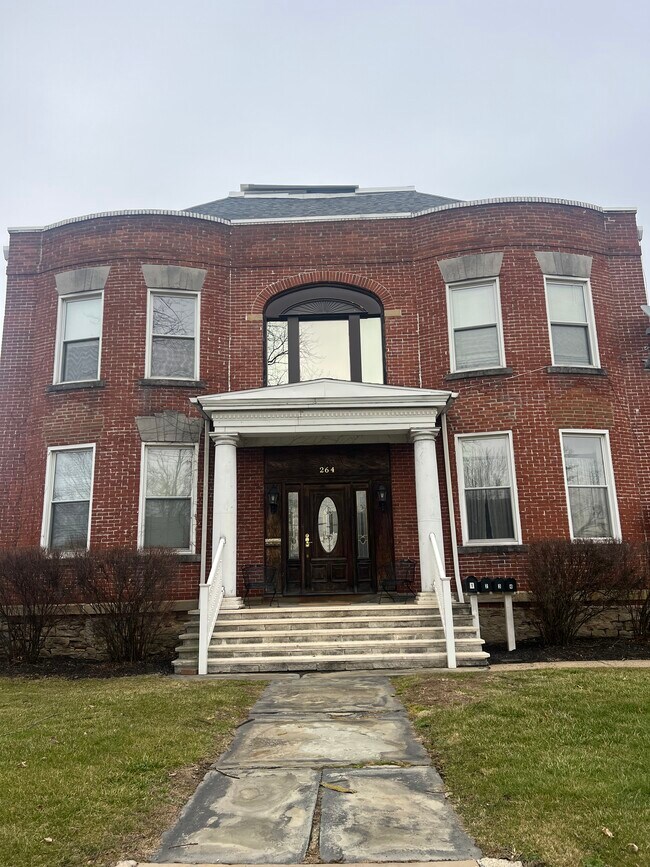 Photo - 264 Beaver St Apartments Unit 2