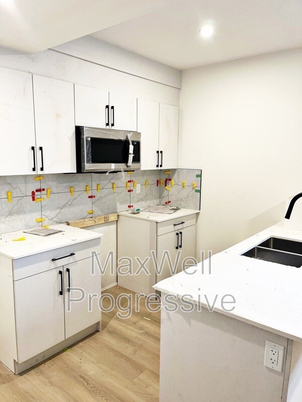 Building Photo - 14504-14595 95 Ave NW