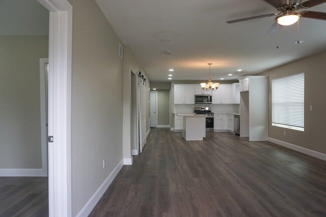 Photo - 3703 Market St