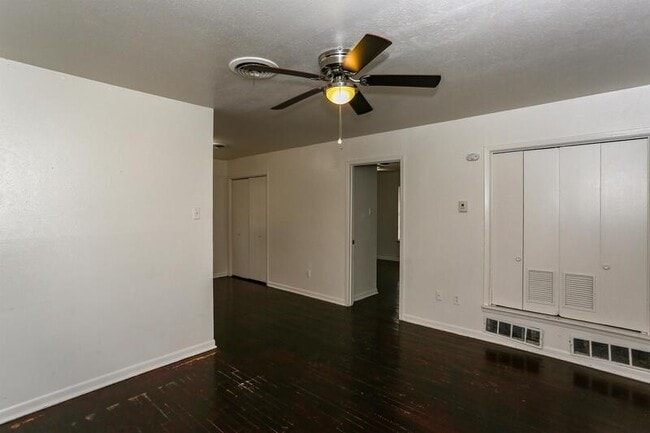 Photo - 507 Adams Ave Unidad B