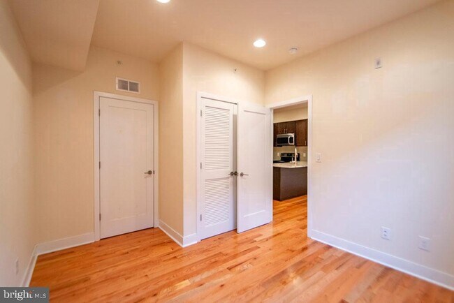 Photo - 1242 Point Breeze Ave Unit 303