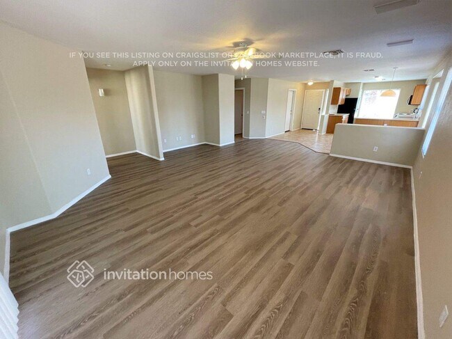Photo - 3812 S 74th Dr