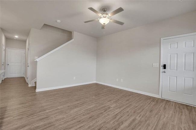 Photo - 2104 Irvin Ct