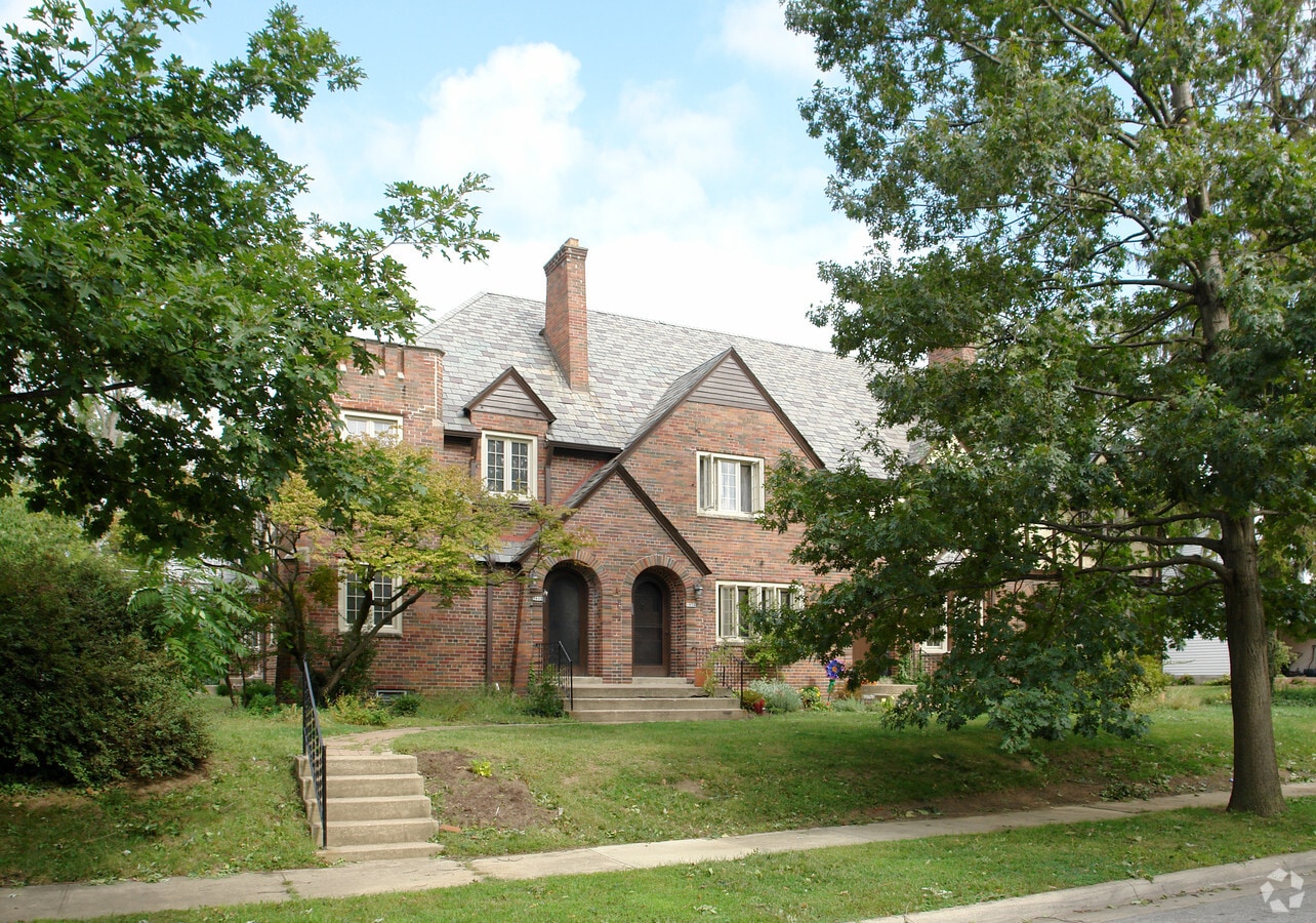 Photo - 2192--2198 Coventry Rd