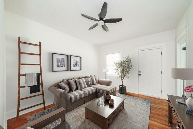 Photo - 1339 Wade St
