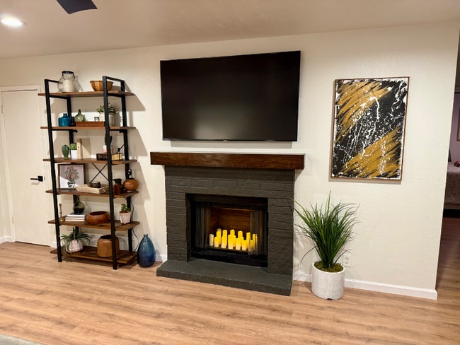 508 Algerita Dr