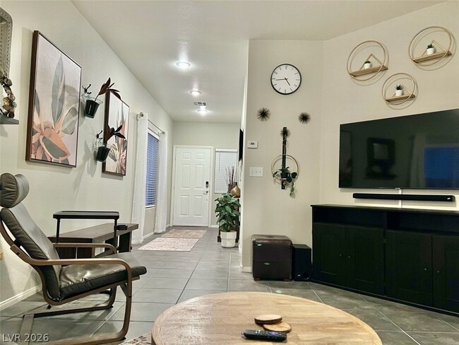 Photo - 243 Intellectual Ct