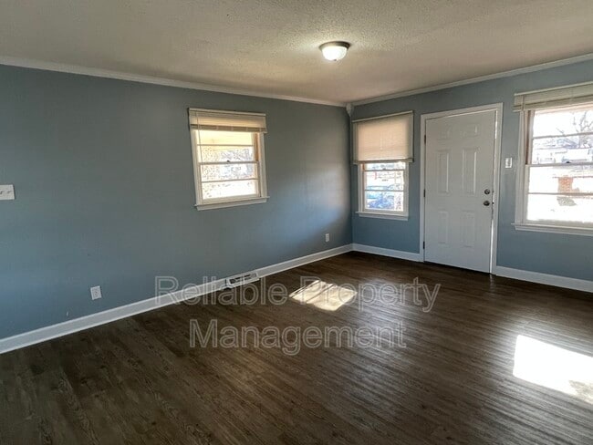 Photo - 1006 River Rd