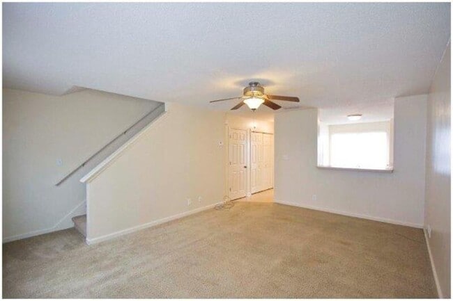 Photo - 299 Raleigh Dr