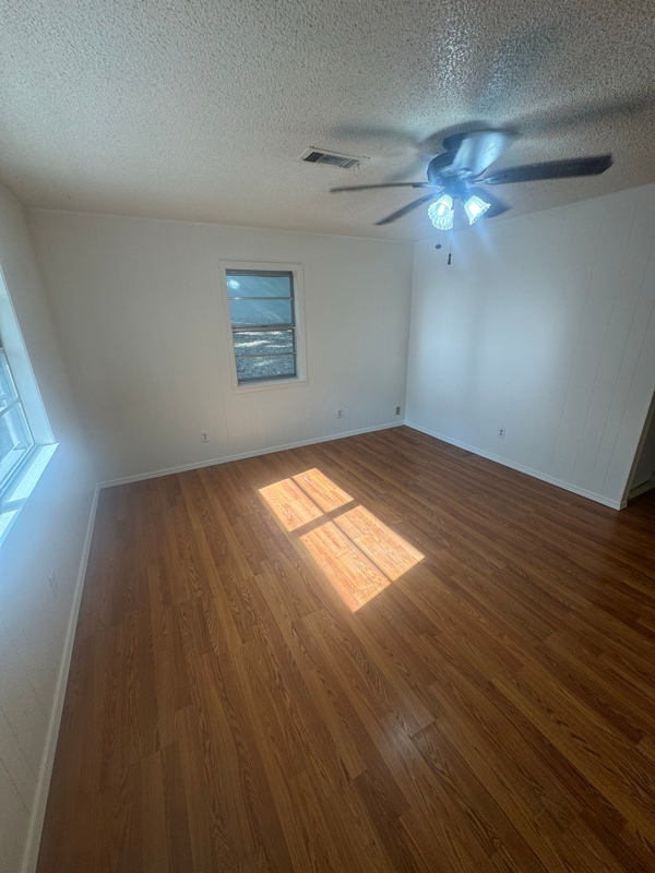 Photo - 1009 Rock Gardens Dr