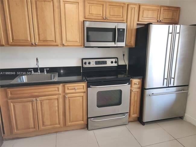 Photo - 8059 SW 21st Ct Unit 8059