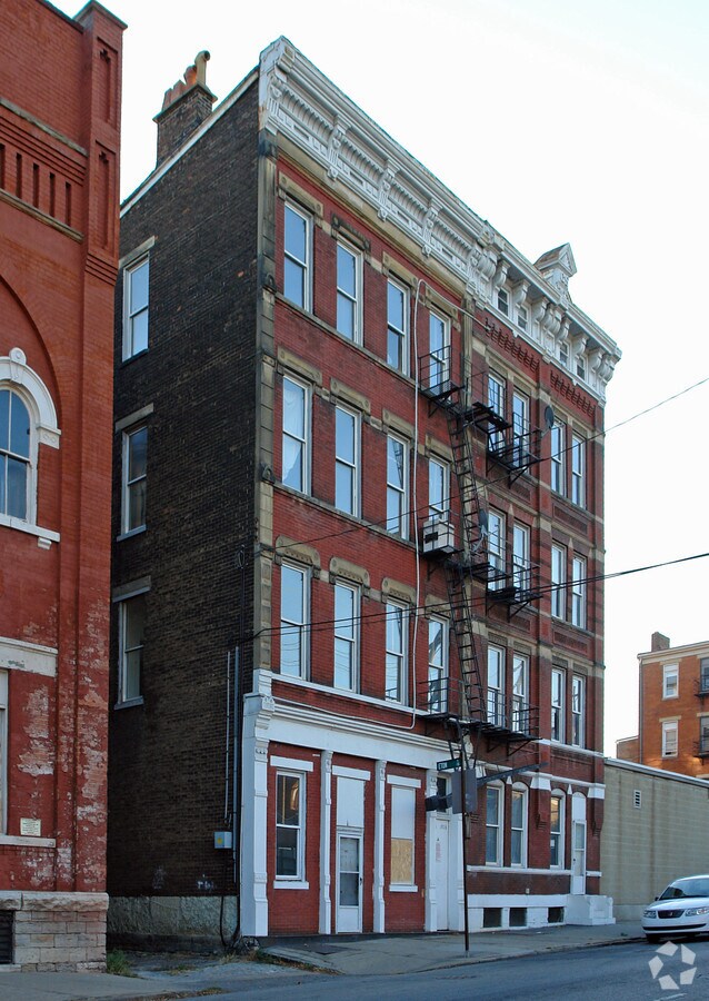Photo - 1906-1908 Elm St