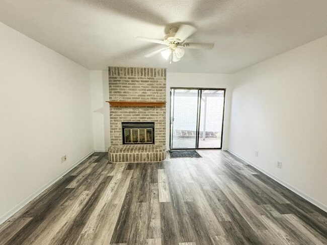 Photo - 109 Waterford Dr