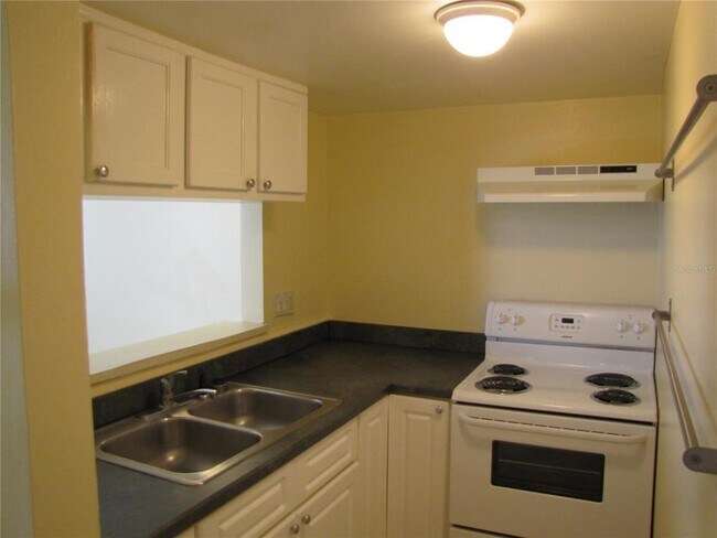 Photo - 7137 E Bank Dr Unit 7137