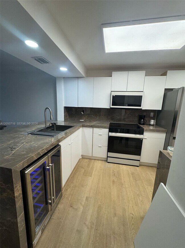 Photo - 10044 S Ocean Dr Unit 105