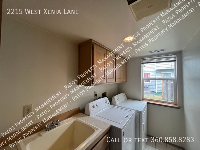 Photo - 2215 W Xenia Ln