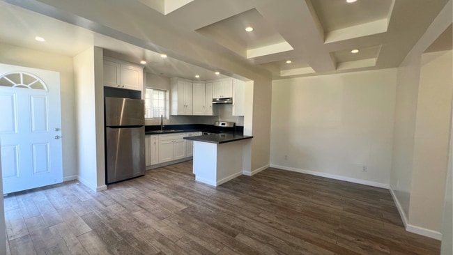 Photo - 12019 Sycamore St