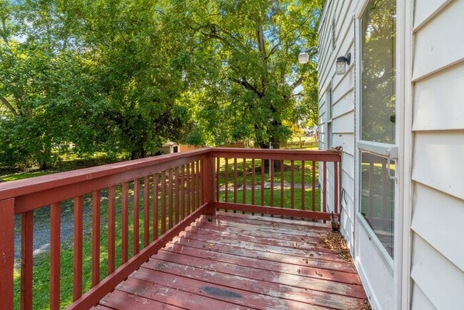 Photo - 149 Lumber St