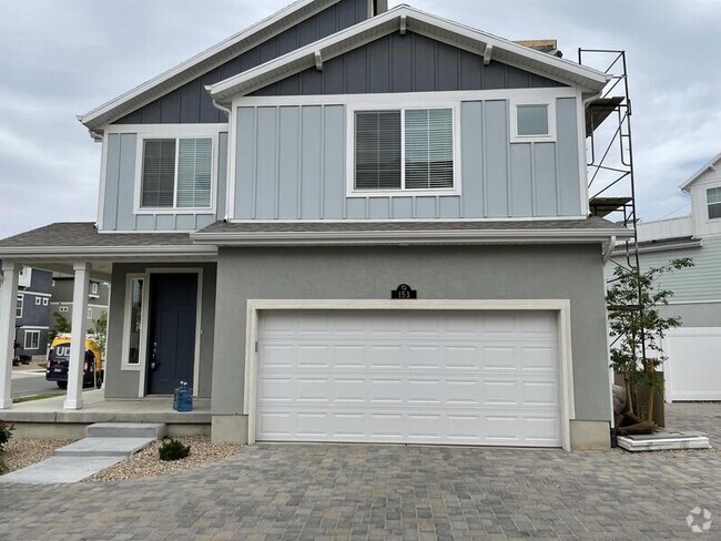 Building Photo - 153 E Brushy Canyon St Rental