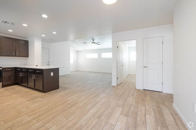 3 habitaciones, 2 baños, 140 metros cuadrados, sala de estar - Pantano Vista