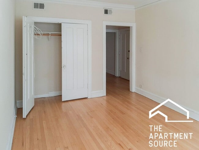 Photo - 2202 W Foster Ave Unidad 2