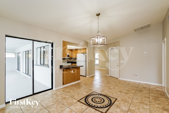 Photo - 302 SE 15th St