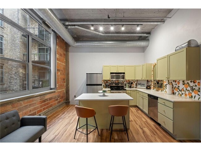 Photo - 521 S 7th St Unidad 221