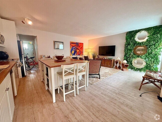 Building Photo - 224 Meridian Ave Unit 10 Rental