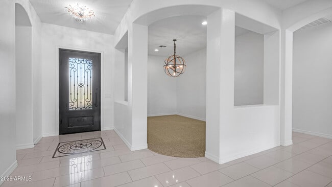 Photo - 561 W Yellowstone Way