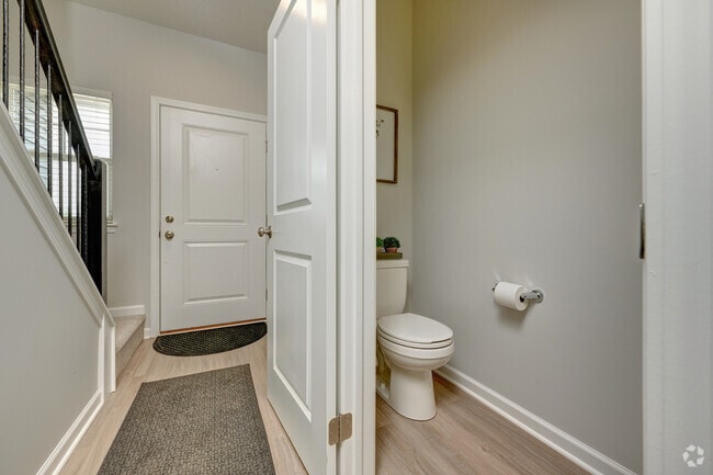 3 BR, 2.5 BA -1400 SF Bathroom.