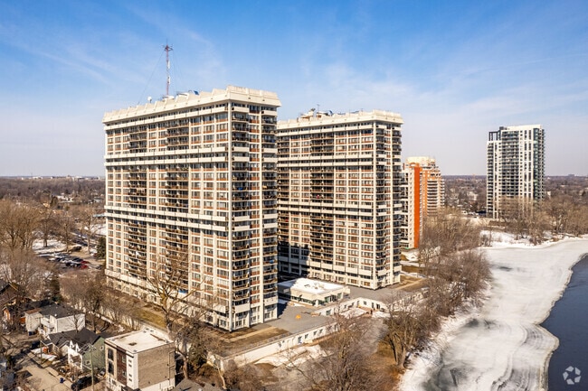 Building Photo - Domaine Bellerive Apartments