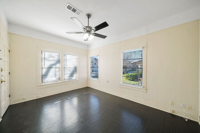 Photo - 2 Bedroom/1 Bath Lavaca Subdivision