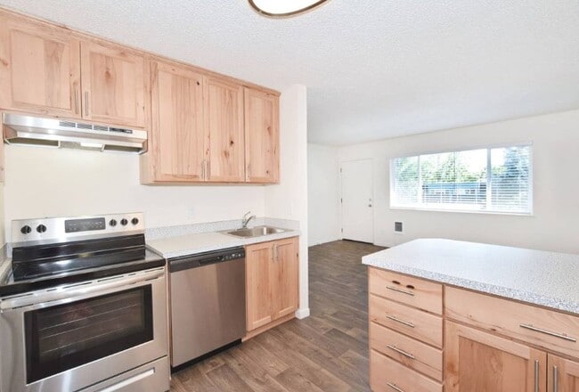 Photo - 3055 SE 20th Ave Unit 3055