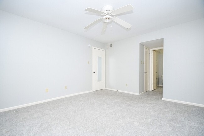 Photo - 8433 Hearth Dr Unidad 1