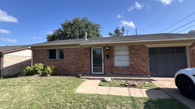 Building Photo - 7204 NW 17th St