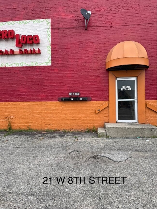 Building Photo - 21 W 8th St Unit 3 Rental