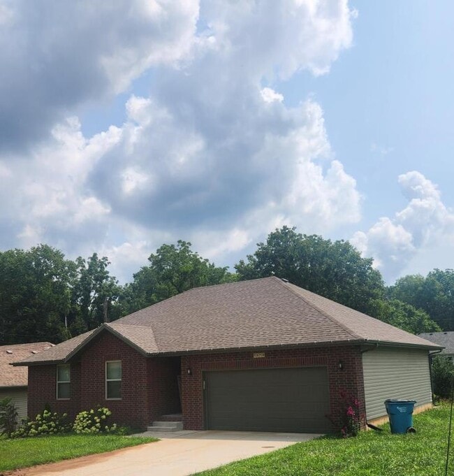 Photo - 5858 Geranium Ln