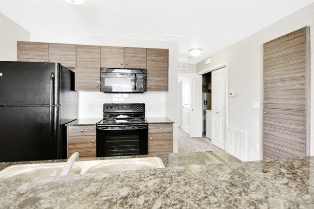 Photo - Ridgecrest Commons